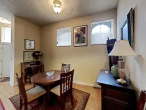 Second Floor Apartment 1 block from Lafayette Park - Image 5