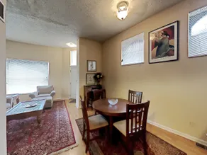 Second Floor Apartment 1 block from Lafayette Park - Image 4