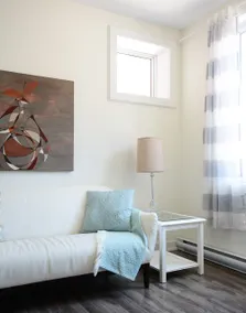 Glebe suite on Monk with small parking spot - Image 3