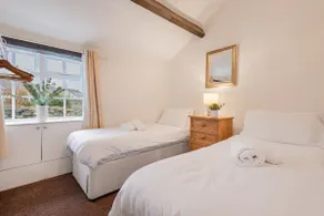 Cottage 2, Old Farmhouse Mews - Image 2