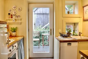 Idyllic And Quaint Apartment ”Oberstübchen” - Image 3