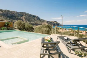 Holiday villa with private pool in Sfinari - Image 3