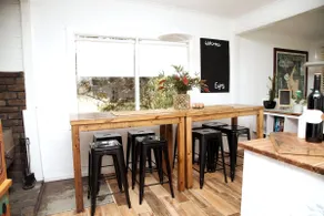 Bob's Balcony - Image 4