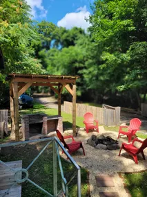 Pallet cottage - Image 3