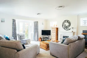 Dog Friendly Inglewood Cottage New Forest - Image 2