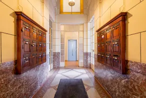 Spacious apartment in the most beautiful ArtDeco building in Ostend - Image 5