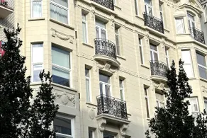 Spacious apartment in the most beautiful ArtDeco building in Ostend - Image 2