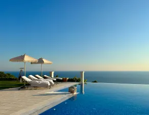 Exclusive Private Villa – Stunning Views, Infinity Pool - Image 2
