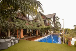 Mayora House - Private Pool - Image 4