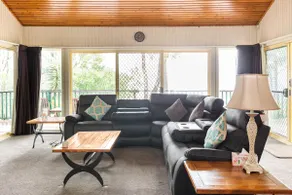 Valley View Luxury Retreat - Image 2