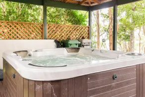 Valley View Luxury Retreat - Image 4