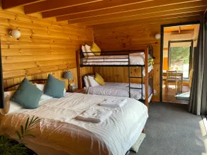 Cedar Retreat - Semi-detached Apartment - Image 5