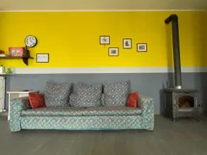 Delightful Home-Lovely Hill View - Image 3
