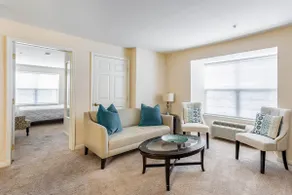B01 Luxury 2BR Apt at the Carriage Club! - Image 2