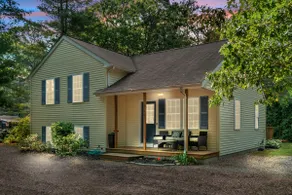 Cozy beach house with fire pit and 5 minute drive to several beaches! - Image 4