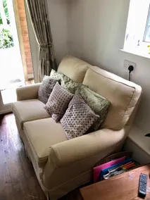 Cosy, private 1 bedroom cottage set in woodland. - Image 3
