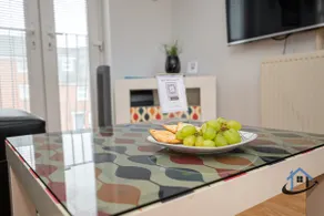 Garfield House 3 bed sleeps 7 Nr Rushden Lakes - Image 5
