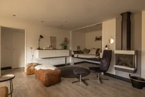 Luxury Modern Bungalow (23) - Image 3