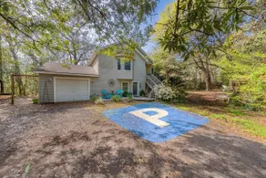 Beach retreat/ family & friends. Central location - Image 3