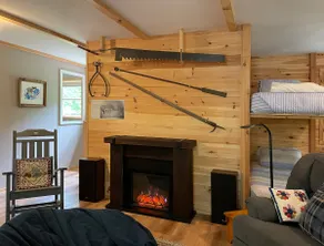 McKeen's Riverside Retreat - Image 4