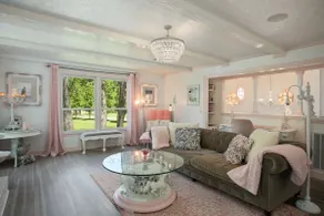 Charming Wooded Farmhouse Donkey Retreat - Image 3