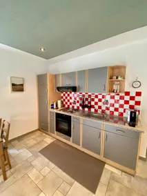 Charming Apartment - Second-floor apartment - Image 4