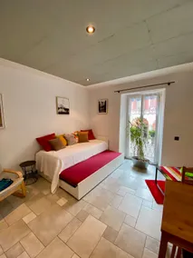 Charming Apartment - Second-floor apartment - Image 5