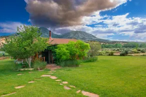 Canyon Hideout Cabin - Image 4