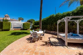 Luxury Villa heated pool & 300 m to beach - Image 2