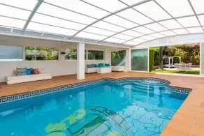 Luxury Villa 300m to Beach, Private Pool & BBQ - Image 5