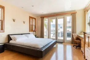 Life’s a beach…house with gorgeous ocean&pier views. A few steps to the waves.,. - Image 5