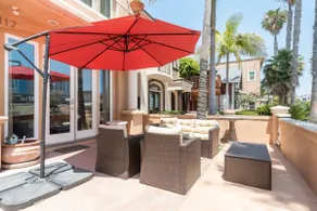 Life’s a beach…house with gorgeous ocean&pier views. A few steps to the waves.,. - Image 4