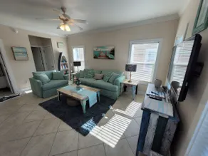 Updated Coastal Chic Villa @ Purple Parrot Resort - Image 4