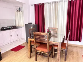 Family Apartment 3 - Image 3