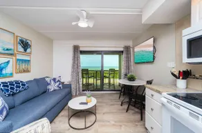 Direct Oceanfront ~ Fantastic Views! - Image 4