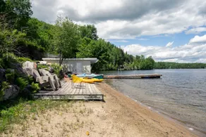 Cozy Lakefront Chalet with SPA near Mt-Tremblant - Image 5