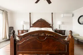 Cozy Lakefront Chalet with SPA near Mt-Tremblant - Image 3
