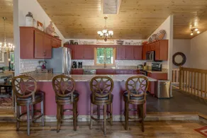 Rooney's Lakefront Gull Cabin - Image 5