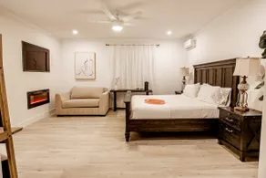 Stunning SD Zen Villa 3Tubs Parking AC Rain Shower - Image 5