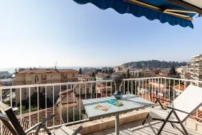 Top-floor, Panoramic Sea-View Balcony 2BR - Image 2