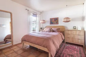 Hygge Hacienda - sunny condo w views near downtown - Image 2