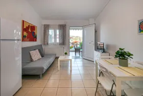 Modern apartment near the port! - Image 4