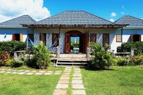 Luxury 3 Bed Designer Eco Villa Treasure Beach - Image 2