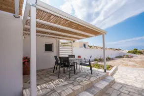 A LOVELY HOUSE NEAR THE SEA - Image 4