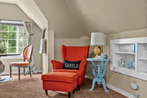 Peaceful Loft Retreat in Historic Victorian - Image 5