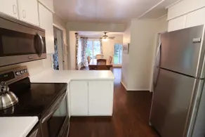 Middle Road Manor - Image 2