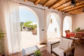 Can Juano. Country house with a pool and a hot tub - Image 5