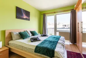 Futo Spacious Cosy at Corvin Promenade - Image 2