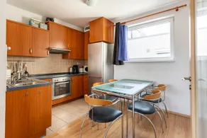 Futo Spacious Cosy at Corvin Promenade - Image 3
