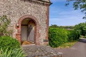 Beachy Barn - Image 4